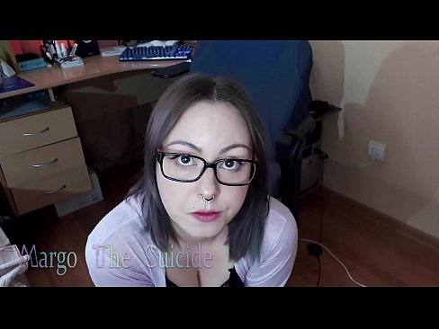 ❤️ Ragazza sexy con gli occhiali succhia il dildo profondamente sulla macchina fotografica Porno fatto in casaal it.yespornpics.ru ❤️